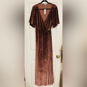 Baltic Born Meghan Velvet Wrap Maxi Dress in Dusty Plum NWT